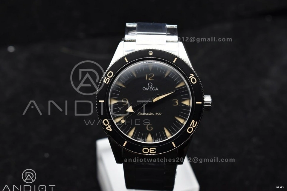 Best Super SS 1:1 300 Edition Heritage Black VSF Seamaster Clone A8912 on Bracelet Dial 0104